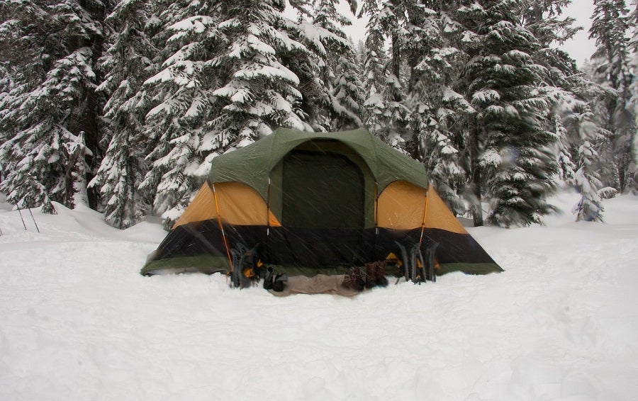 How to Prepare for a Winter Camping Trip