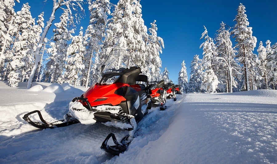 how to snowmobile