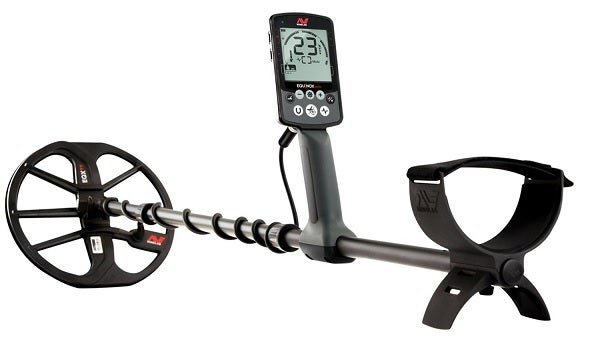 Minelab EQUINOX 600 Multi-IQ Metal Detector