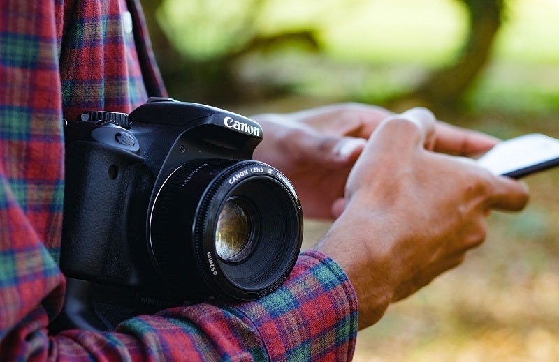 DSLR camera for hikers