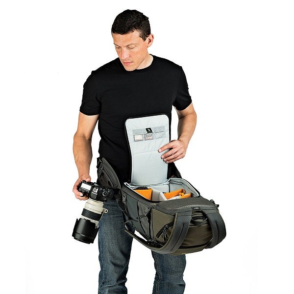 Lowepro Flipside Trek BP 450 AW. XL Outdoor Camera Backpack Lowepro Flipside Trek BP 450 AW. XL Outdoor Camera Backpack