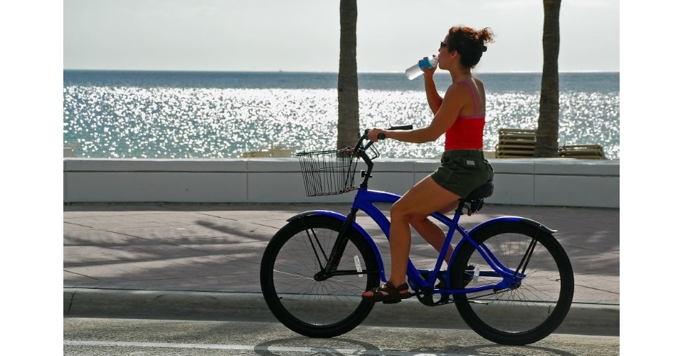 beach cruiser reviews riding on boardwalk