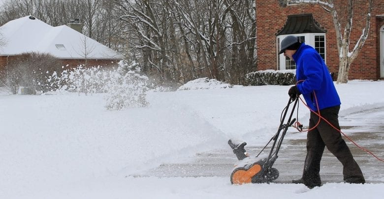 The 7 Best Electric Cordless Snow Blowers Reviewed For 2019