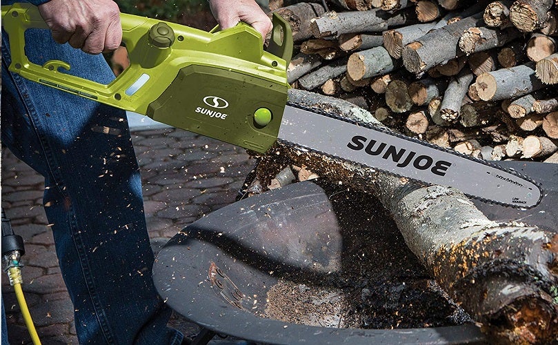 Sun Joe SWJ701E 18-Inch 14 Amp Electric Chain Saw best battery chainsaw