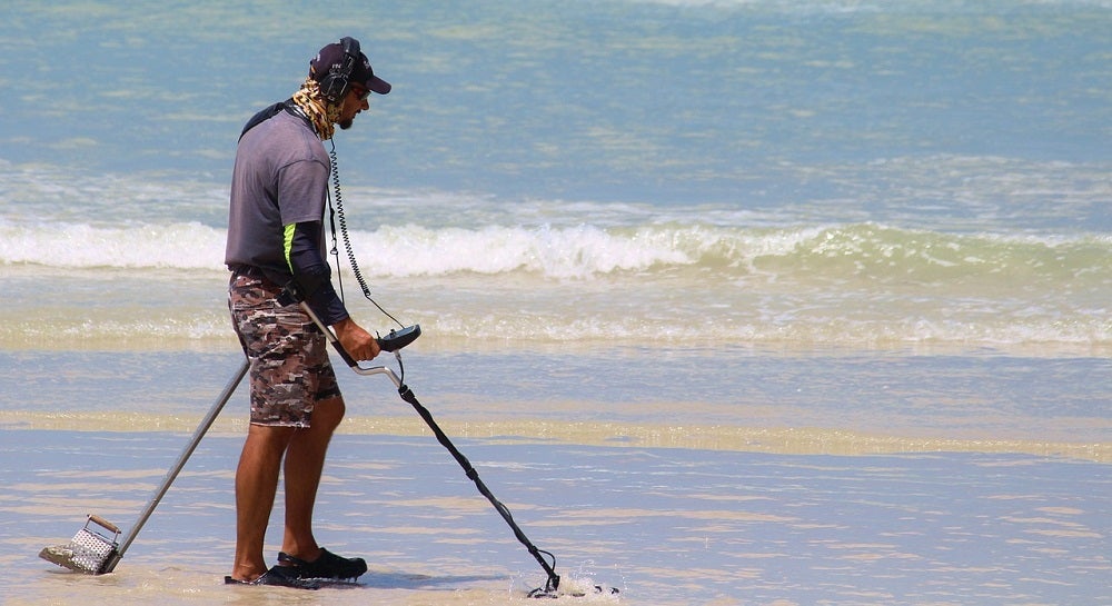 Beginners Guide to Metal Detecting