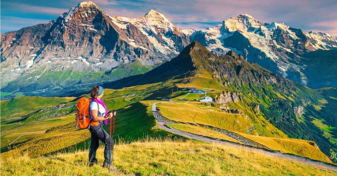 Tips to Dress for a Hiking Trip