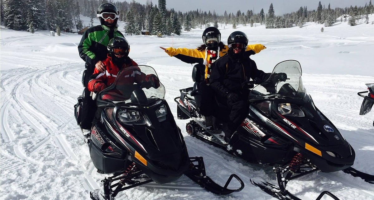 Tips For Snowmobiling Safely