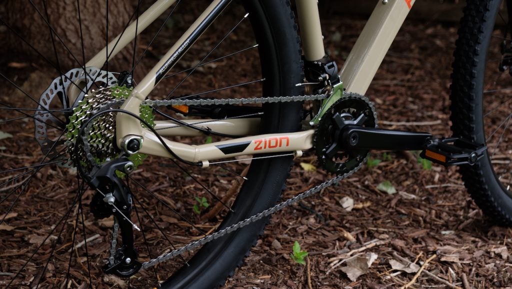 The Ascend Zion sports a 2x9 drivetrain.